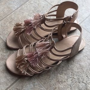 Gladiator sandals rose gold color
